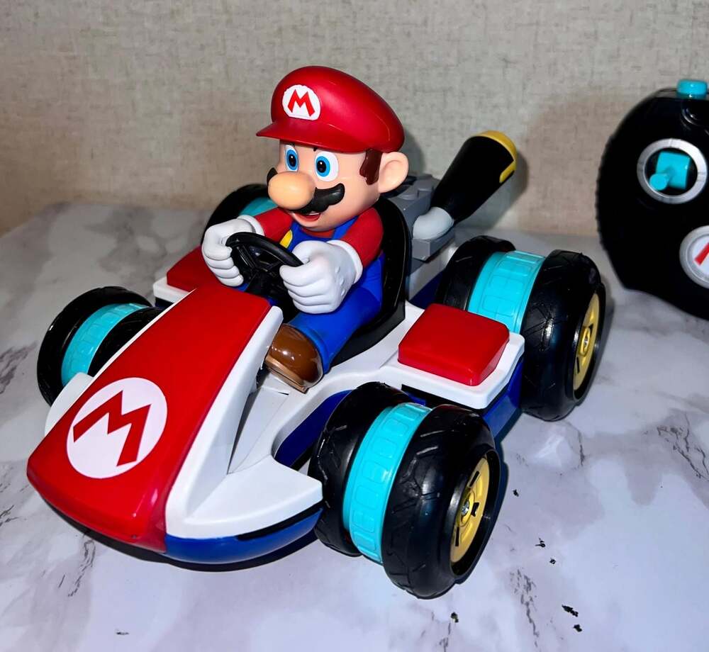 World of Nintendo Mario Kart 8 Anti-Gravity Mini RC Racer with Remote